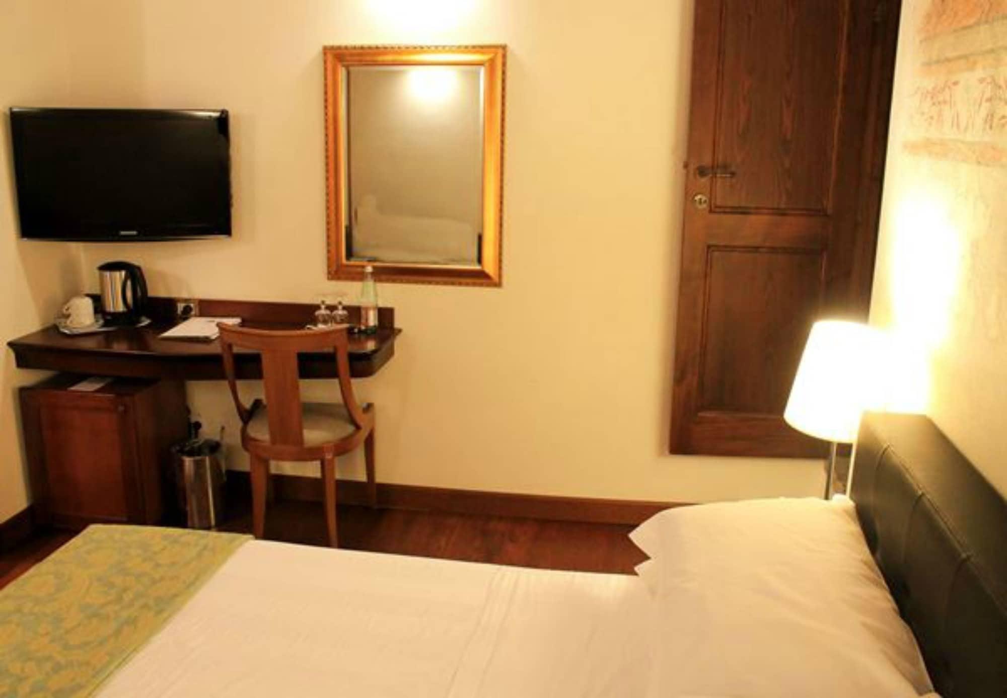 ローマ ルレ ジュリア Bed & Breakfast エクステリア 写真