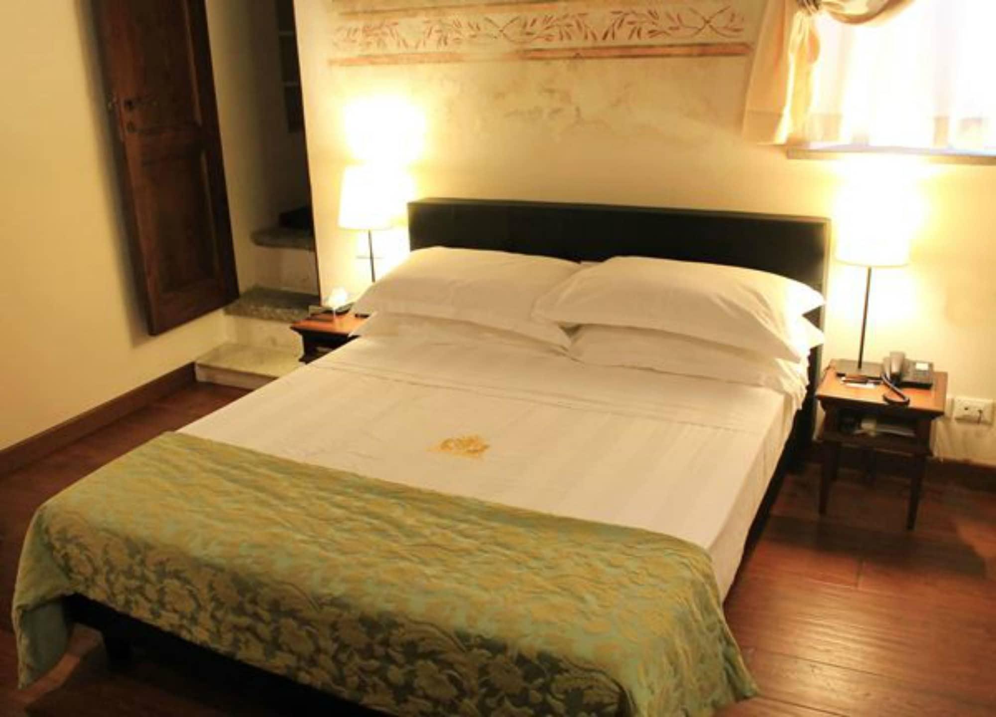 ローマ ルレ ジュリア Bed & Breakfast エクステリア 写真