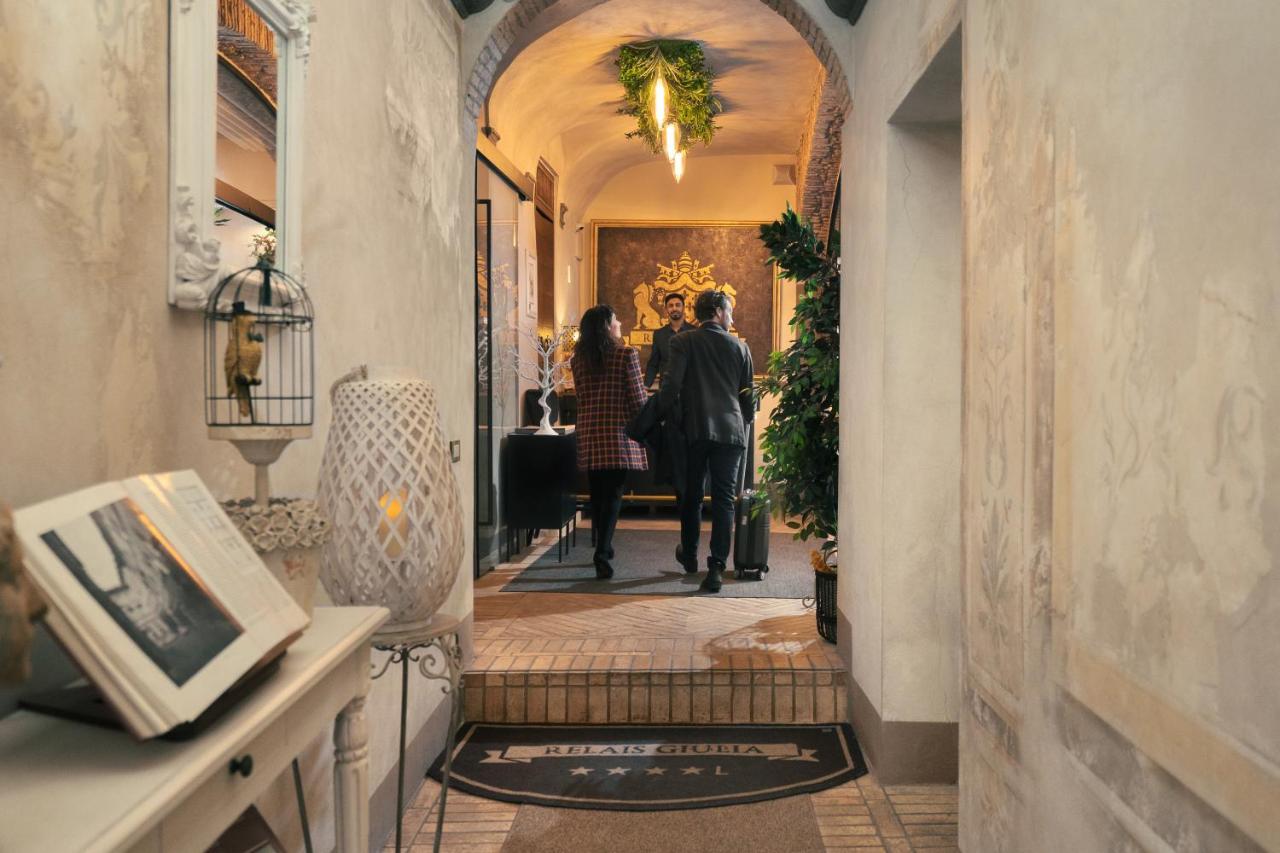 ローマ ルレ ジュリア Bed & Breakfast エクステリア 写真
